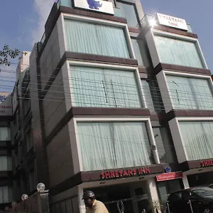 https://shreyans-inn.hotelsdelhi.org
